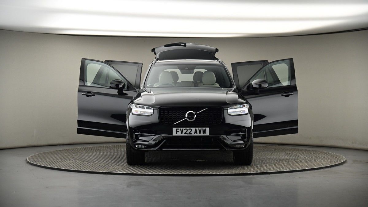 More views of Volvo XC90