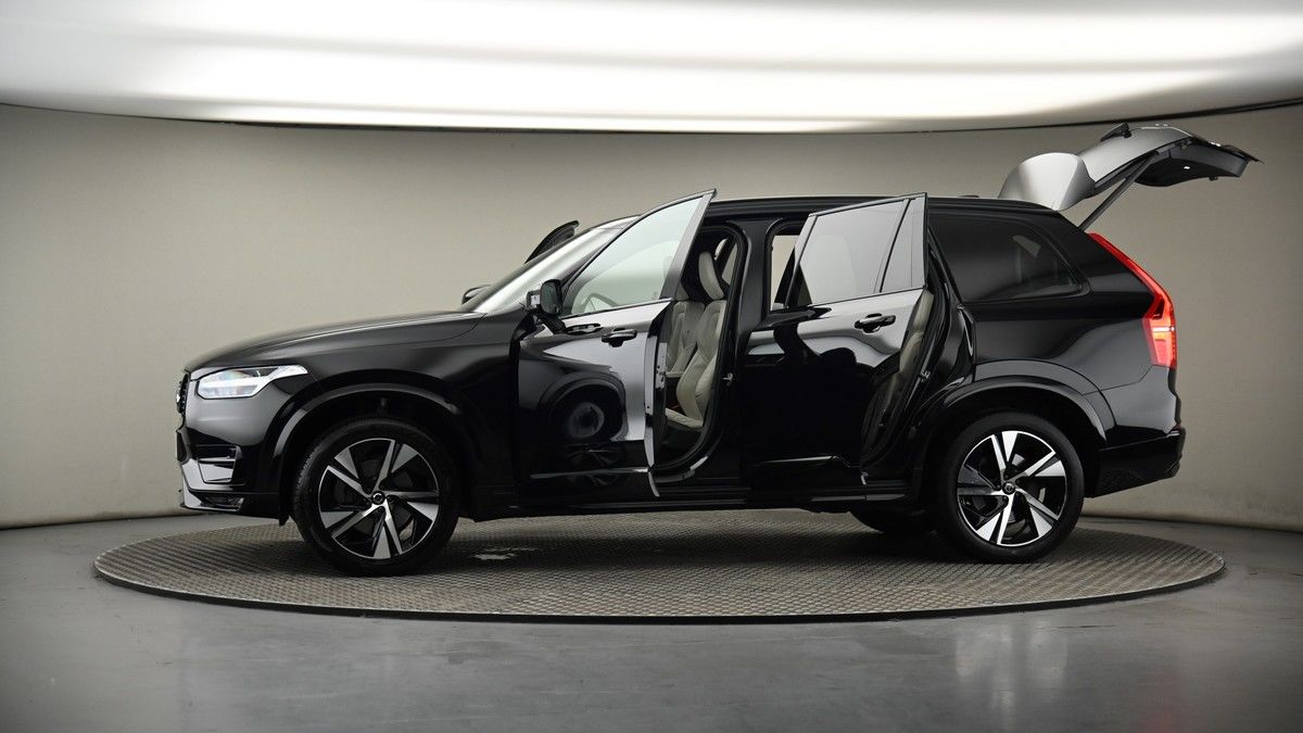 More views of Volvo XC90