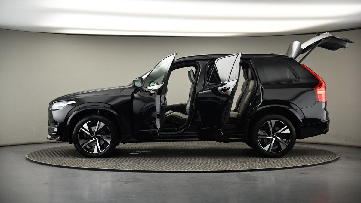 More views of Volvo XC90