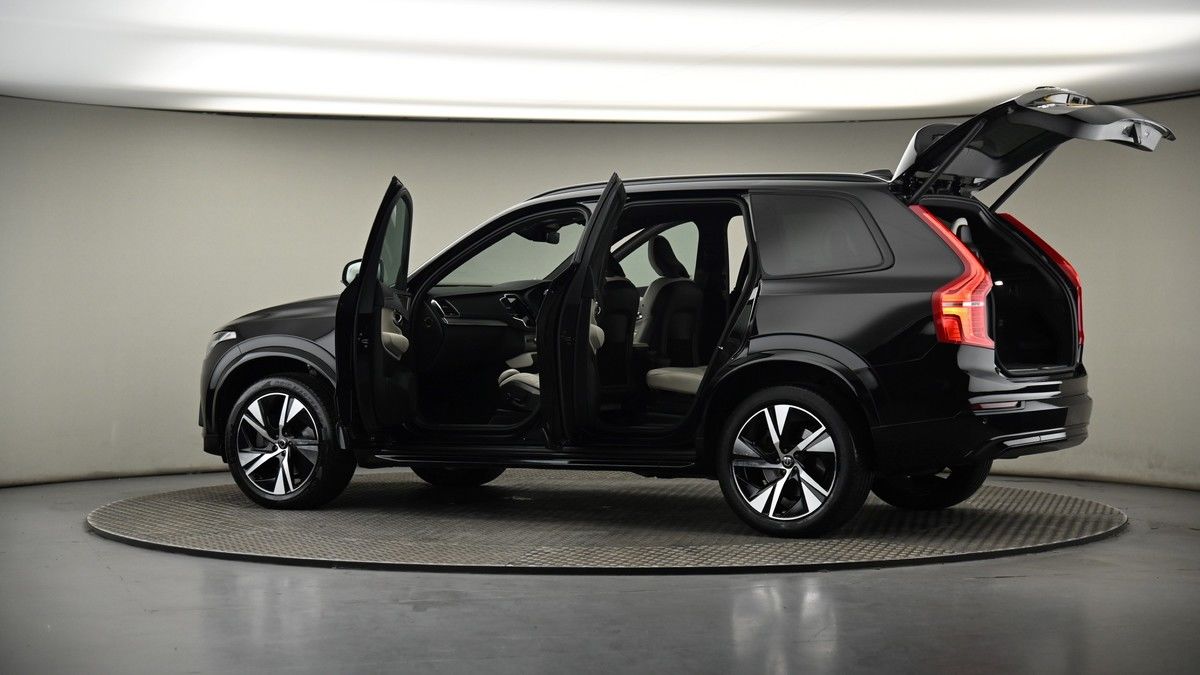 More views of Volvo XC90