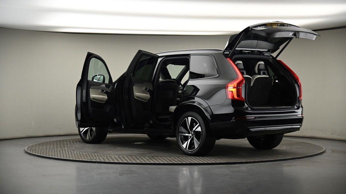 More views of Volvo XC90