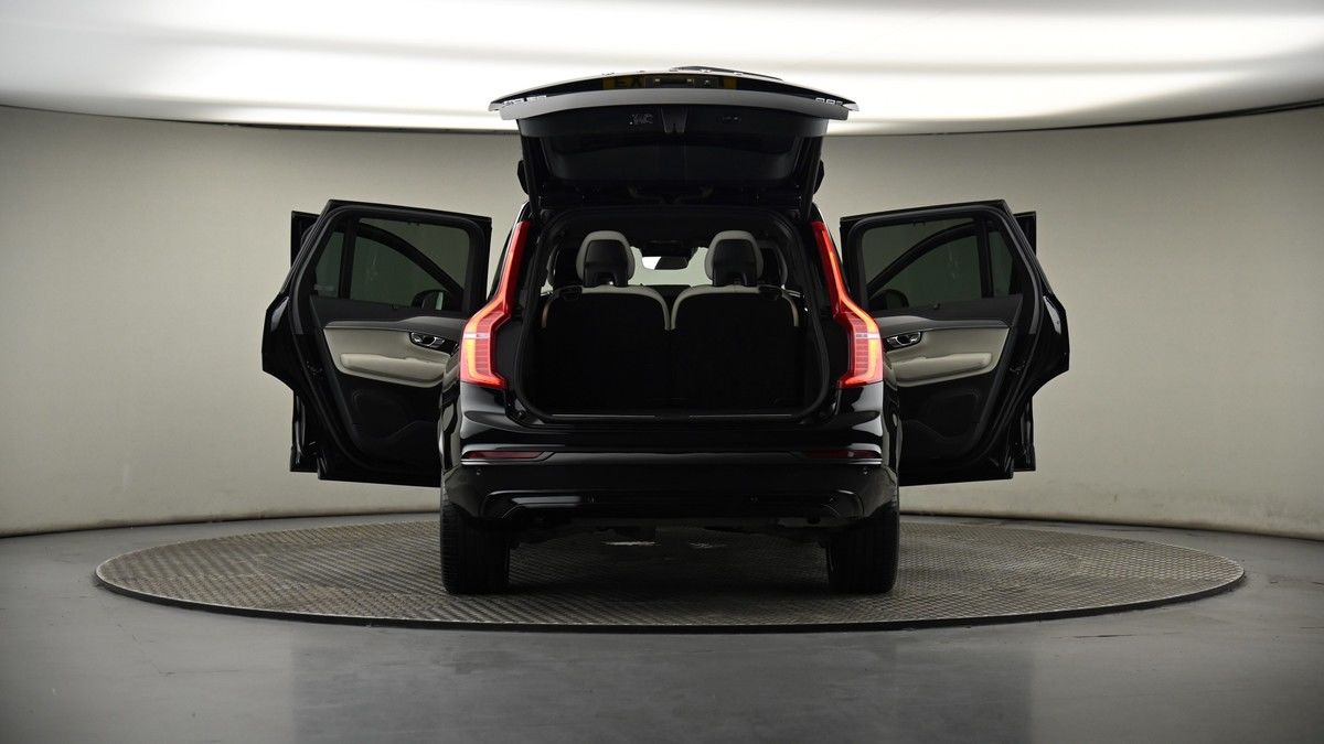 More views of Volvo XC90