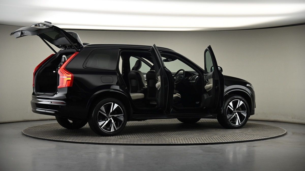 More views of Volvo XC90