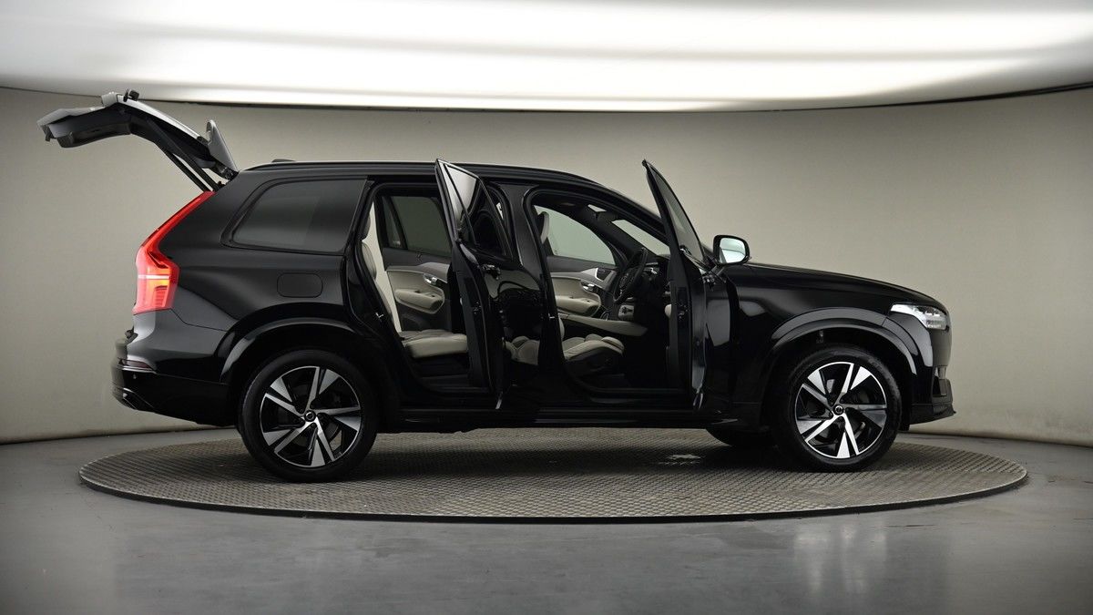 More views of Volvo XC90