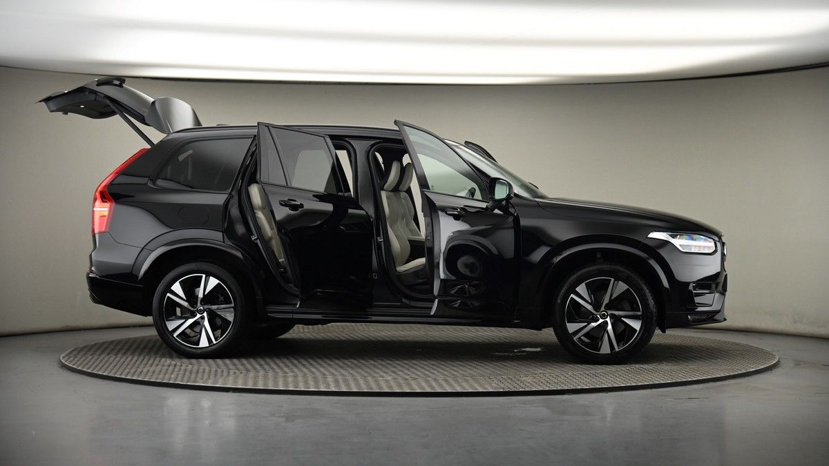More views of Volvo XC90
