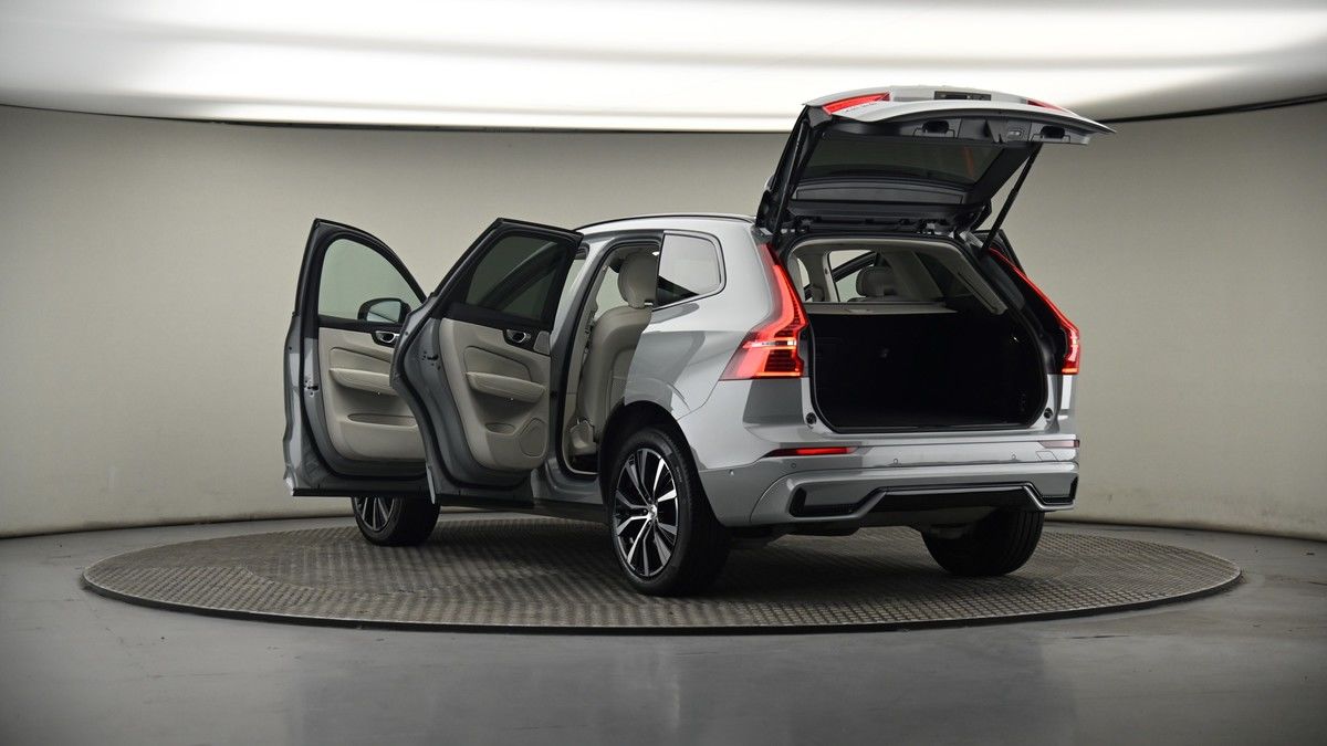 Volvo XC60 Image 8