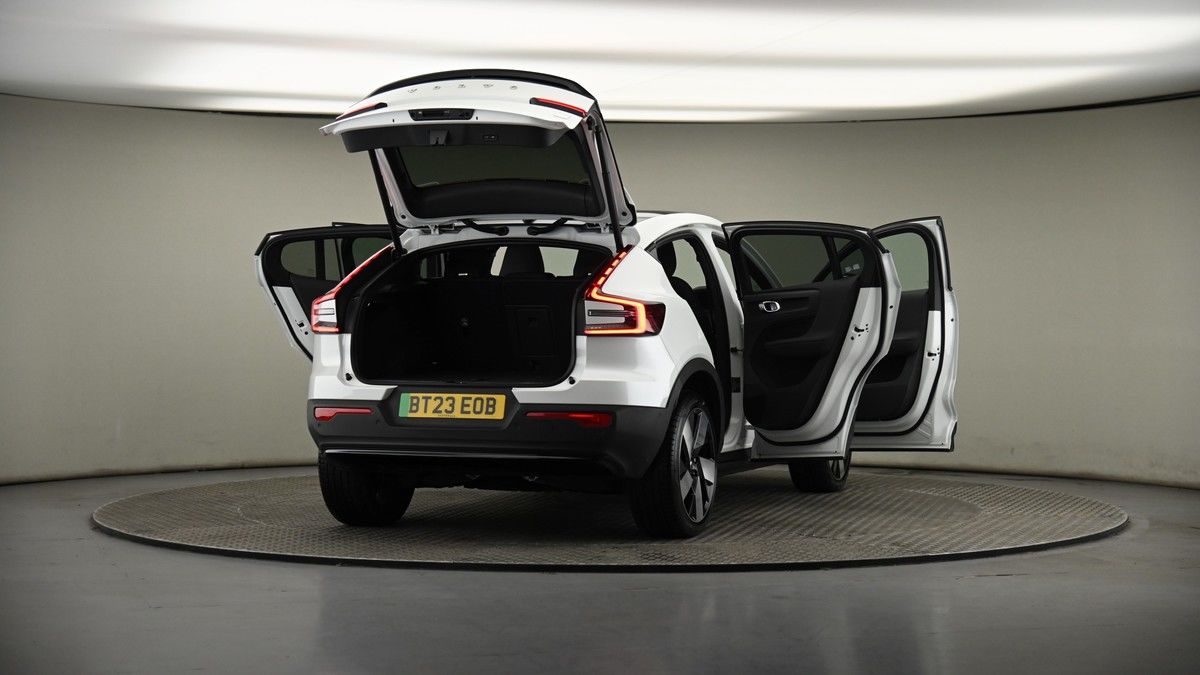 More views of Volvo C40