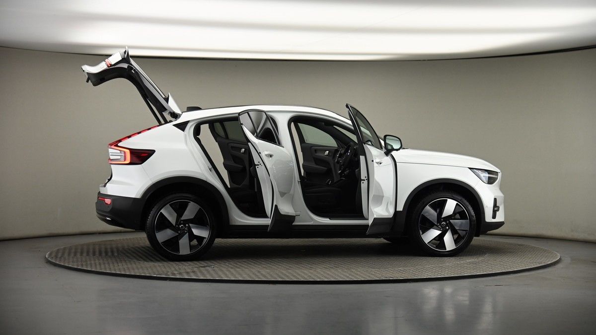 More views of Volvo C40