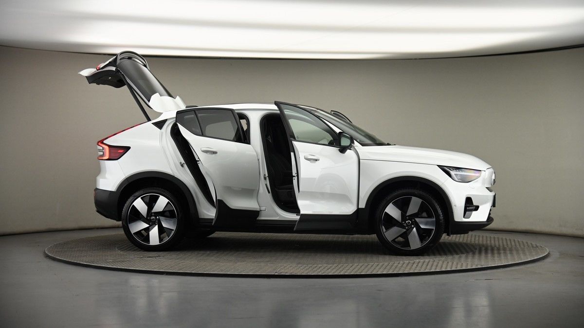 More views of Volvo C40
