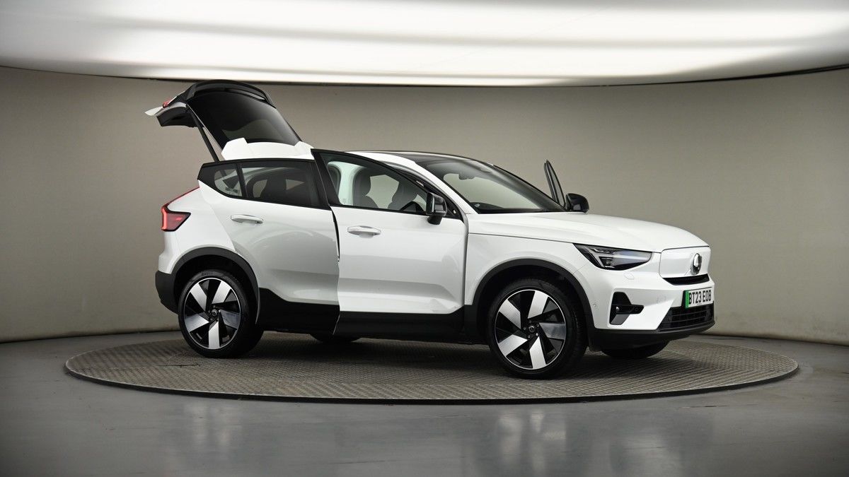 More views of Volvo C40