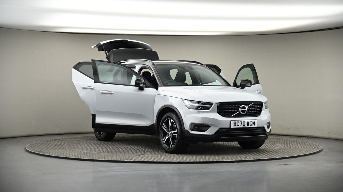 More views of Volvo XC40