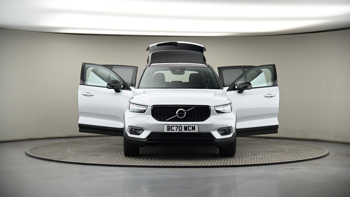 More views of Volvo XC40