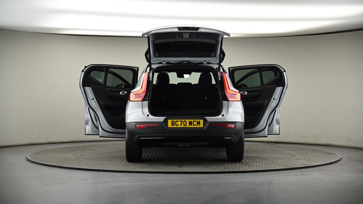 More views of Volvo XC40