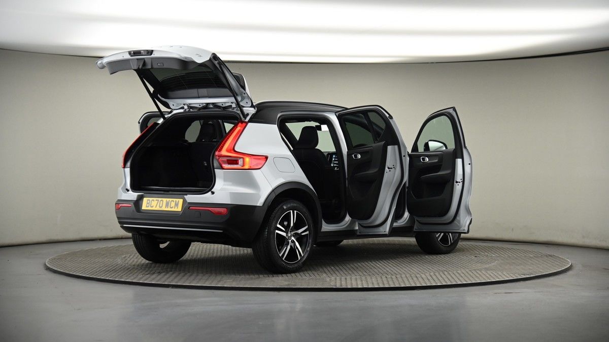 More views of Volvo XC40