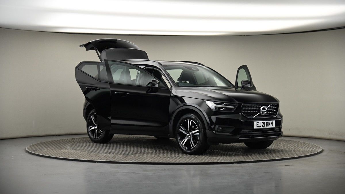 More views of Volvo XC40