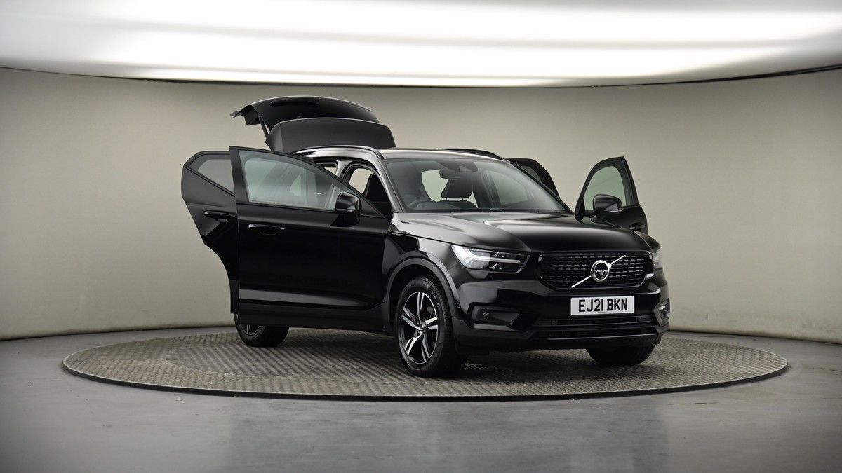 More views of Volvo XC40