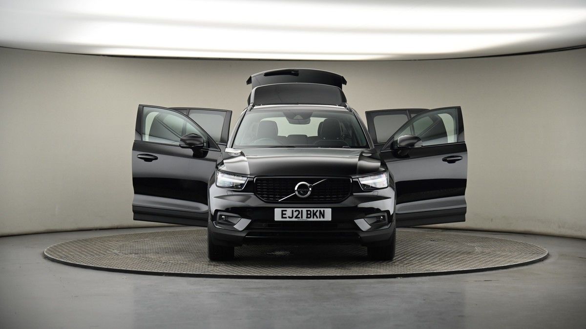 More views of Volvo XC40