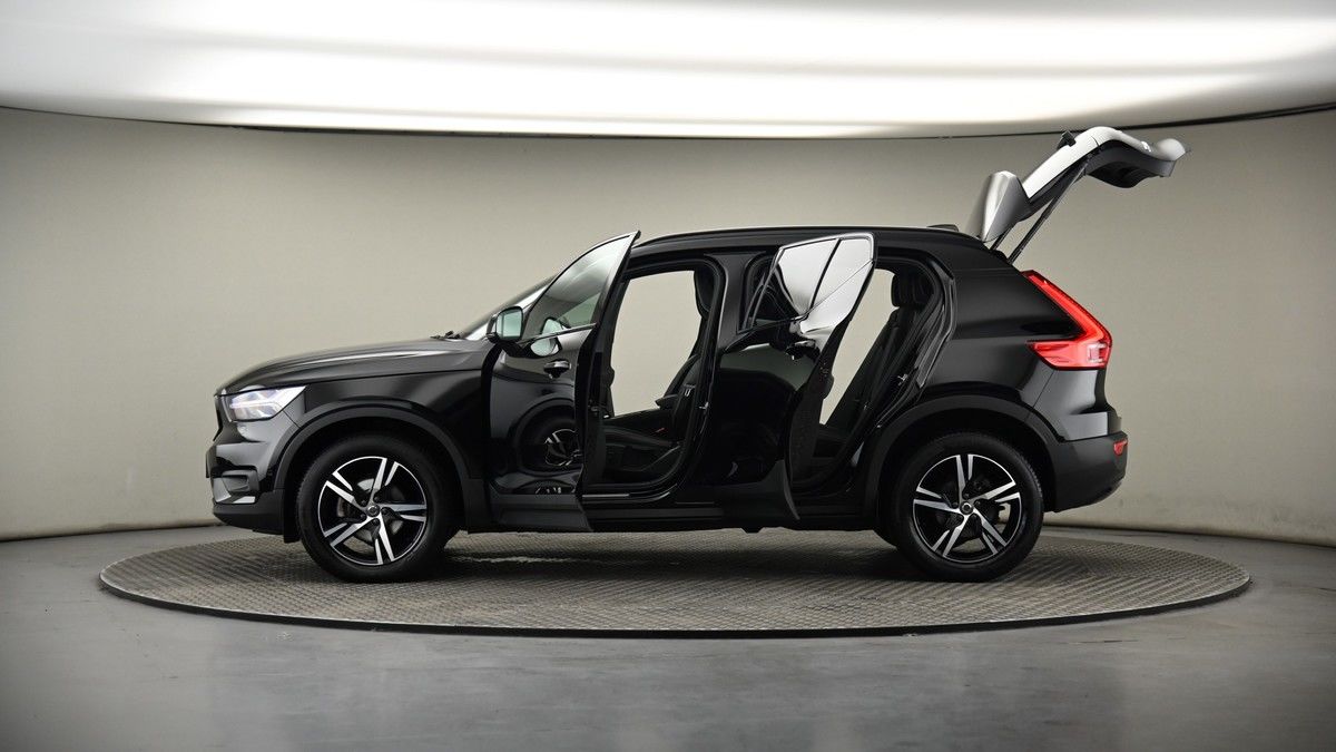 More views of Volvo XC40