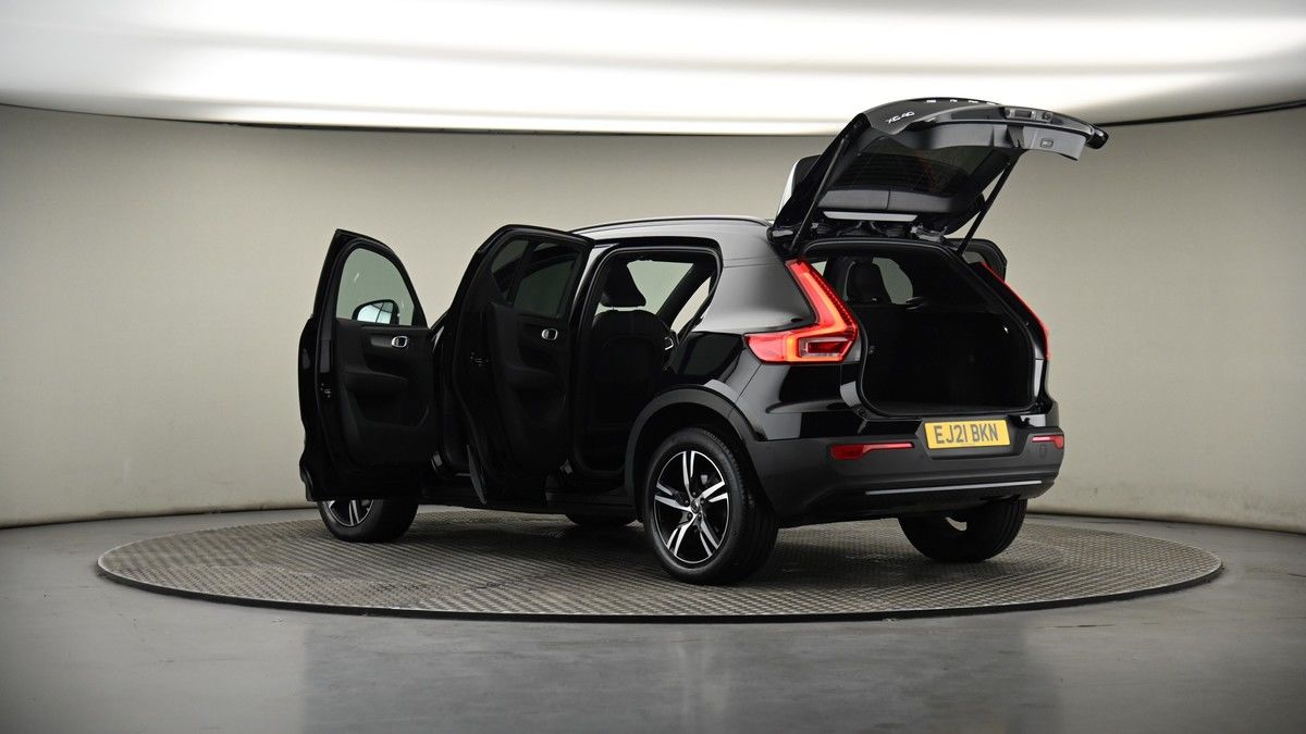 More views of Volvo XC40