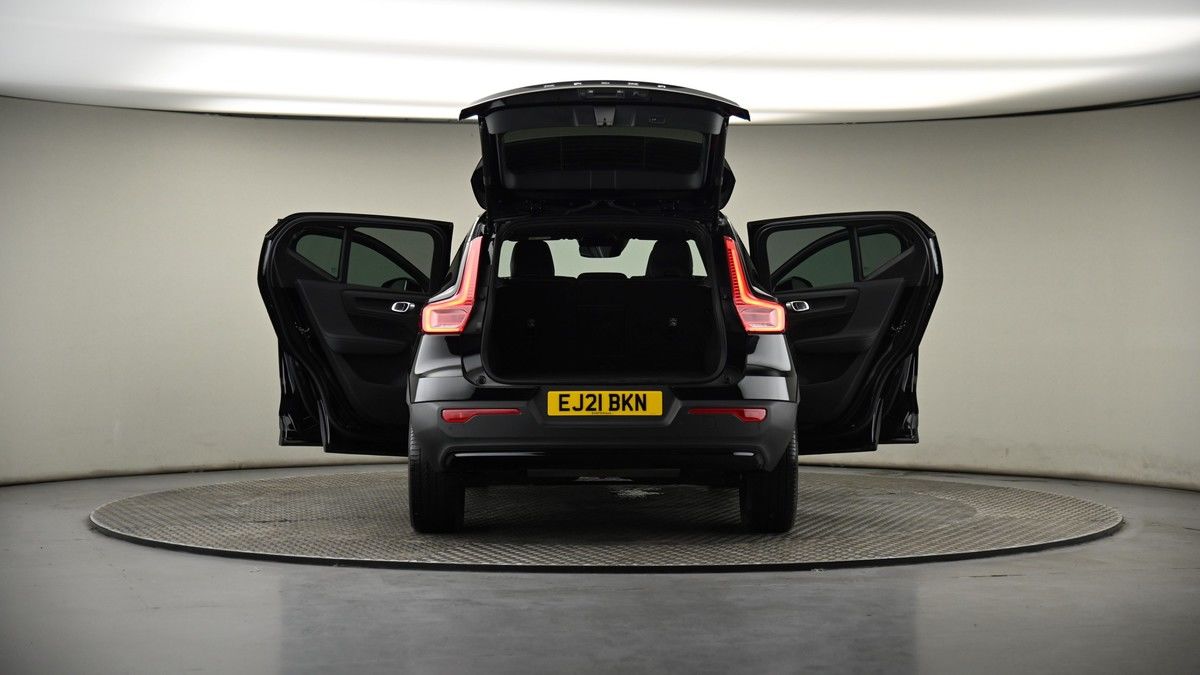 More views of Volvo XC40