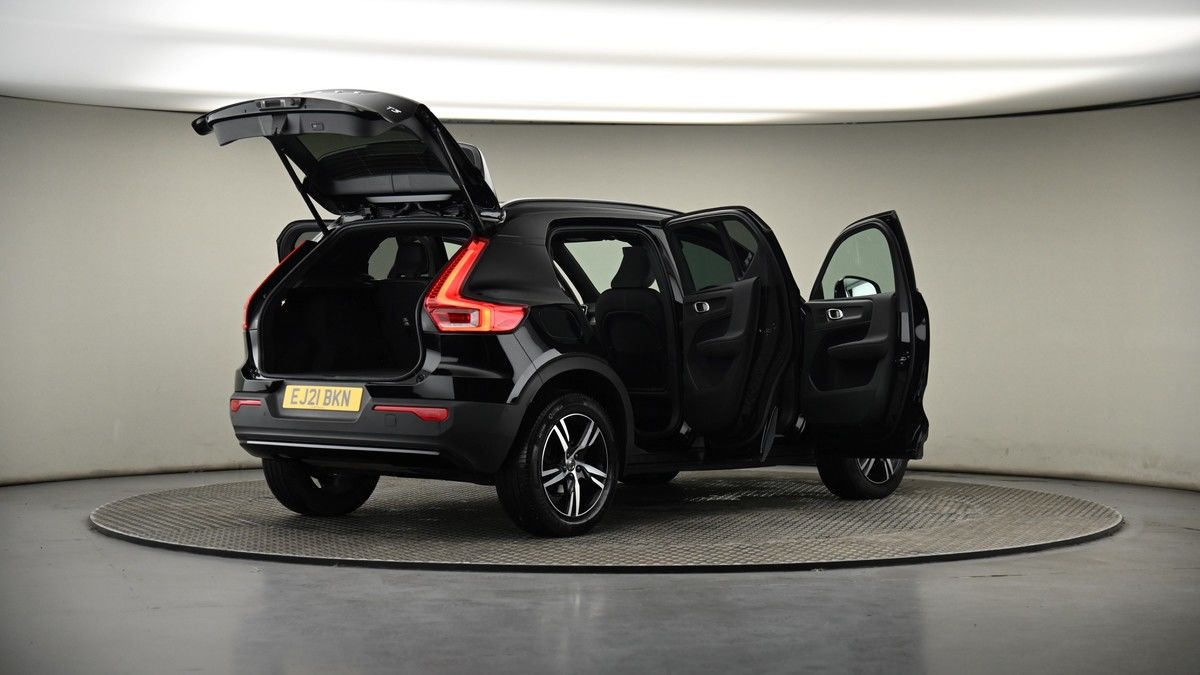 More views of Volvo XC40