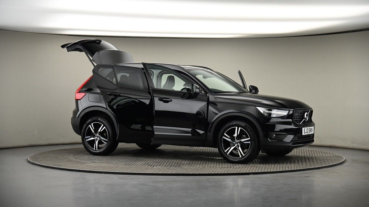 More views of Volvo XC40