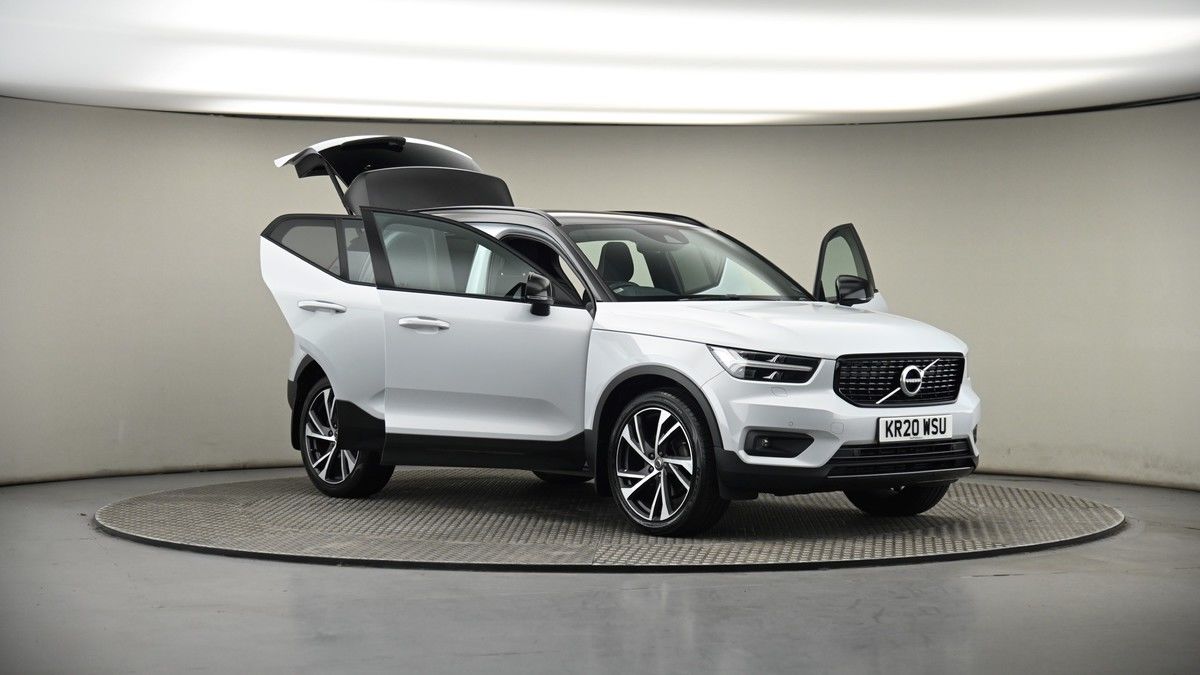 More views of Volvo XC40