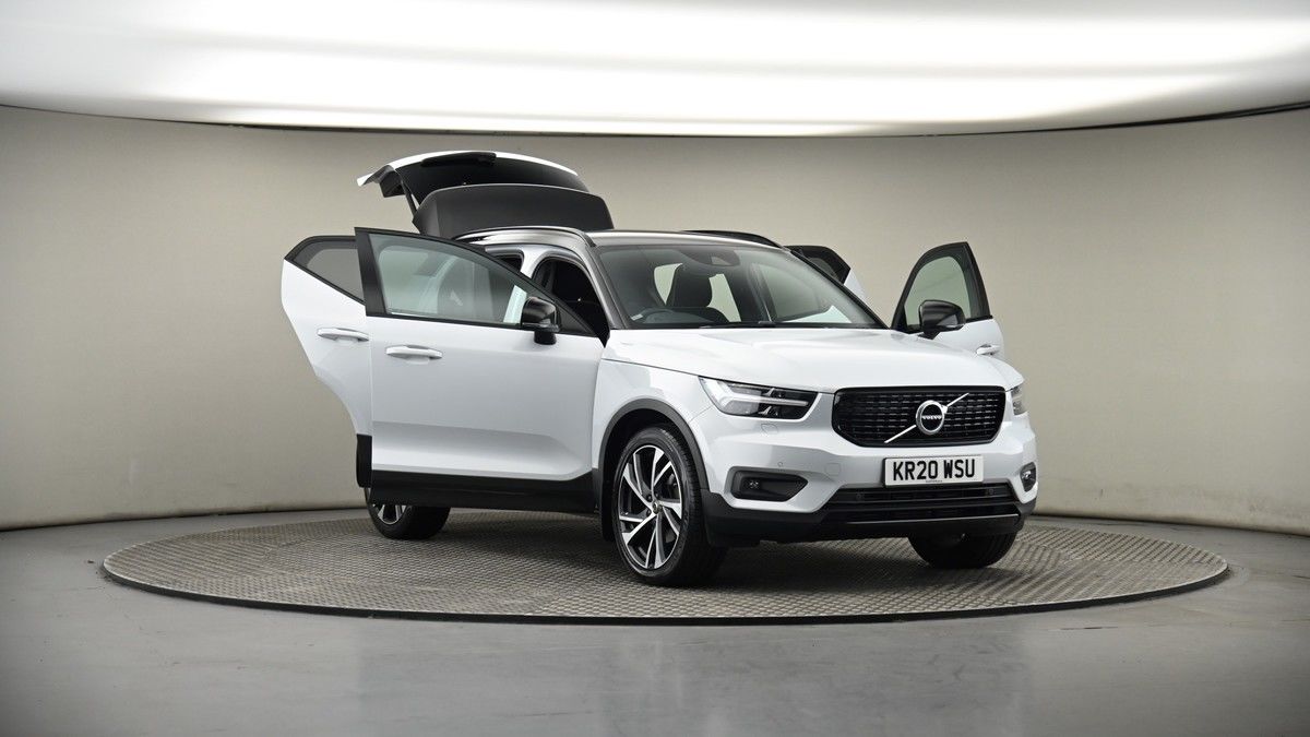 More views of Volvo XC40