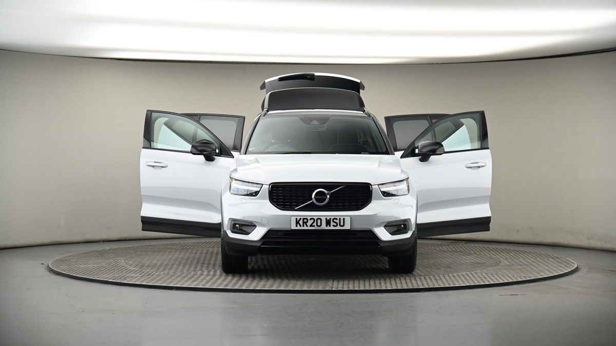 More views of Volvo XC40