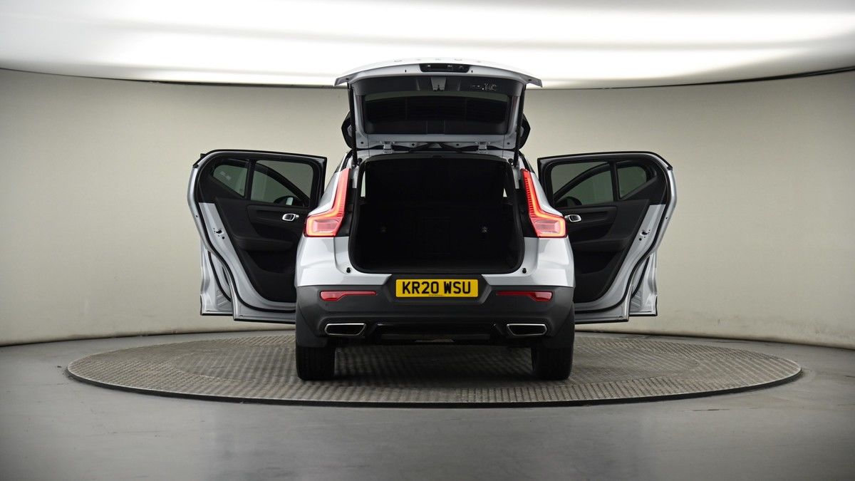More views of Volvo XC40