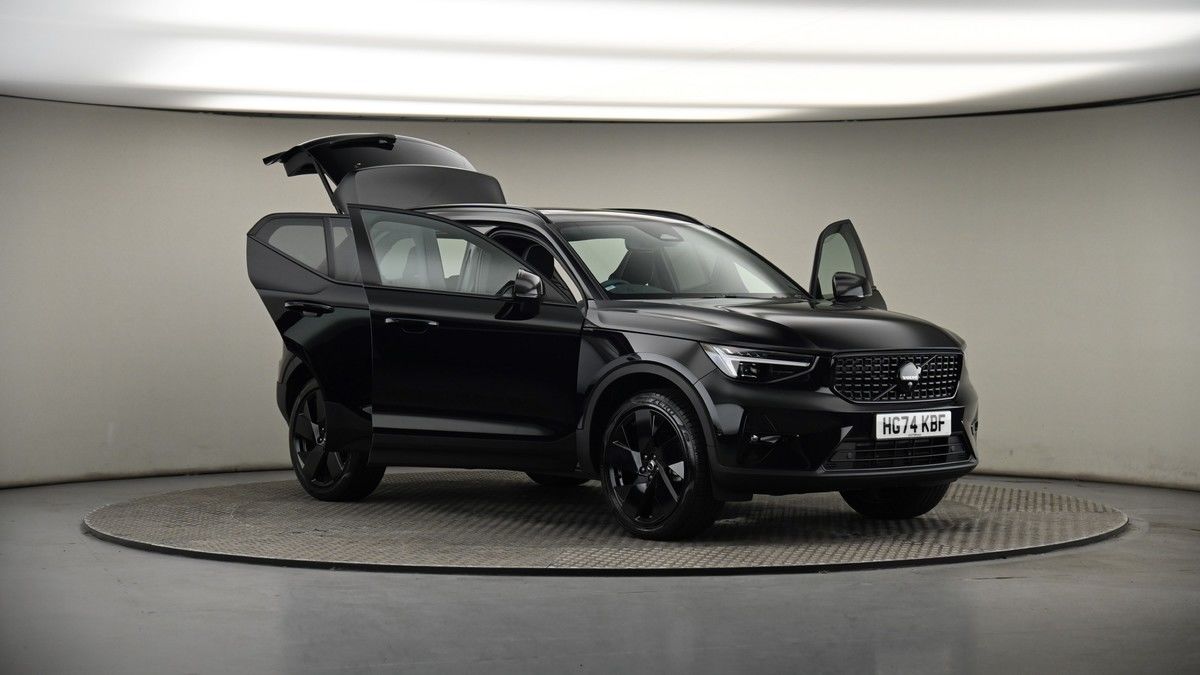 More views of Volvo XC40