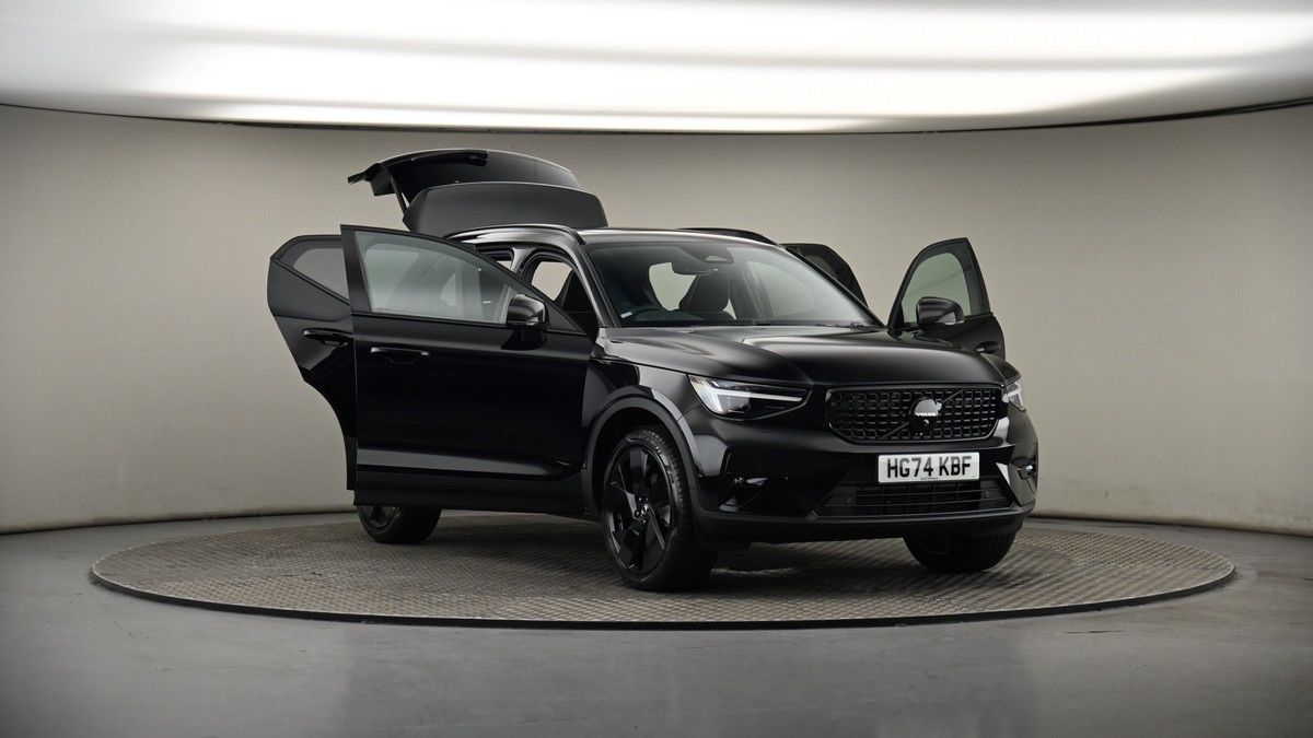 More views of Volvo XC40