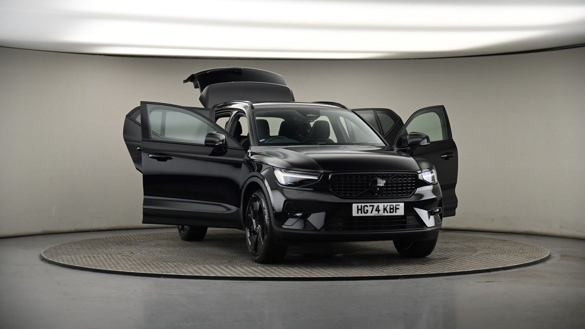 More views of Volvo XC40