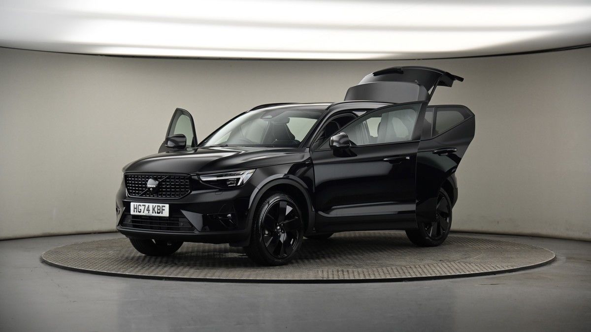 More views of Volvo XC40
