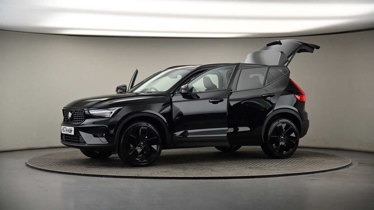 More views of Volvo XC40