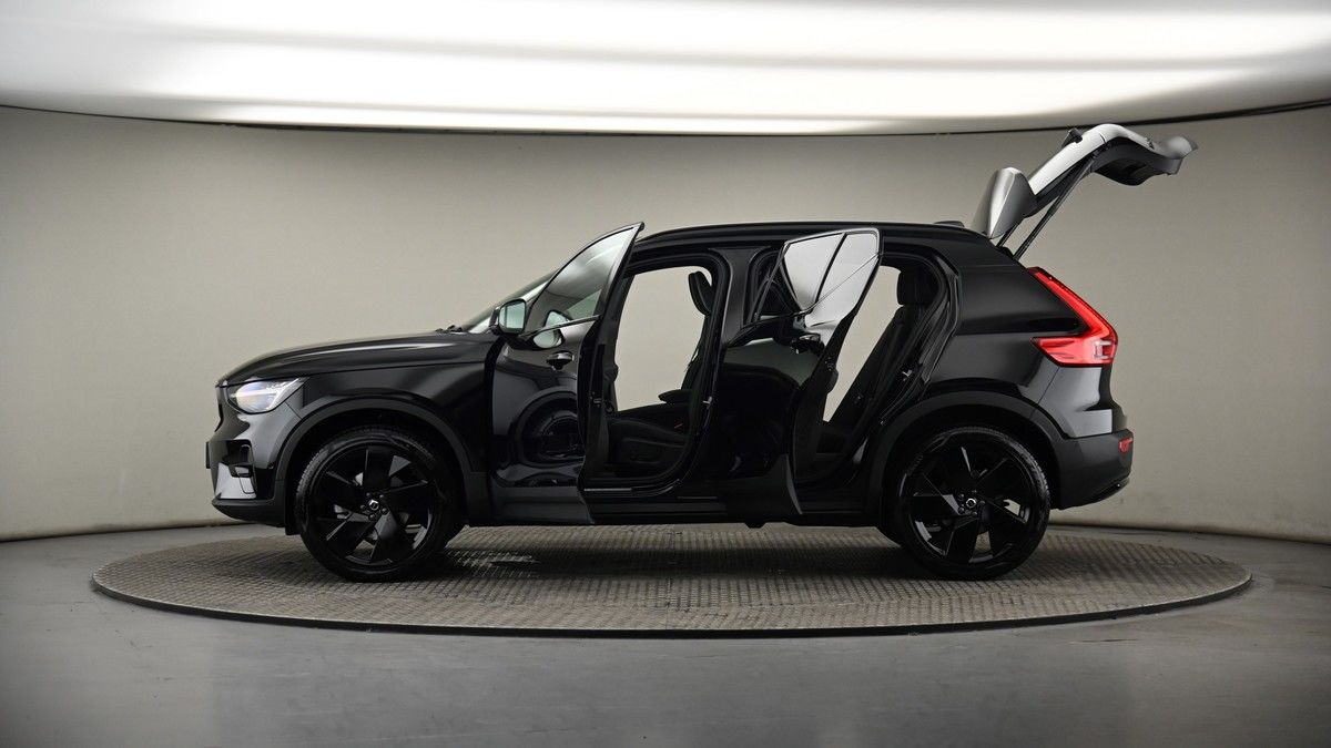 More views of Volvo XC40
