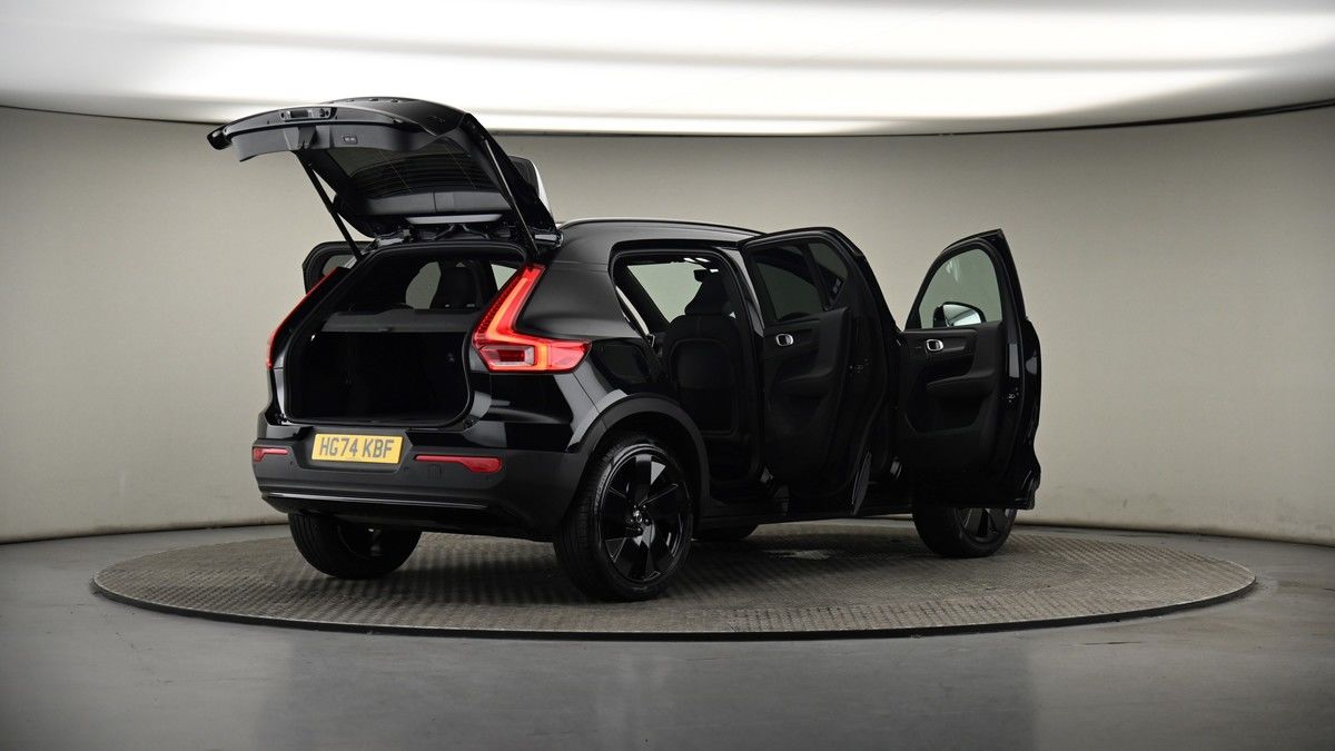 More views of Volvo XC40