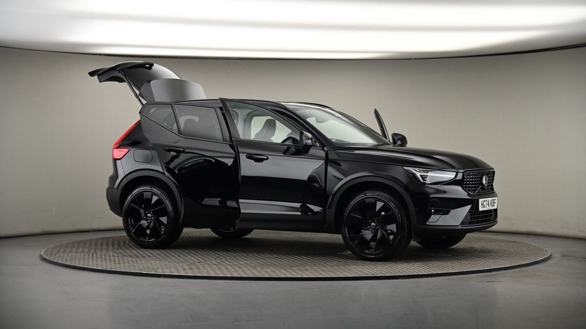 More views of Volvo XC40