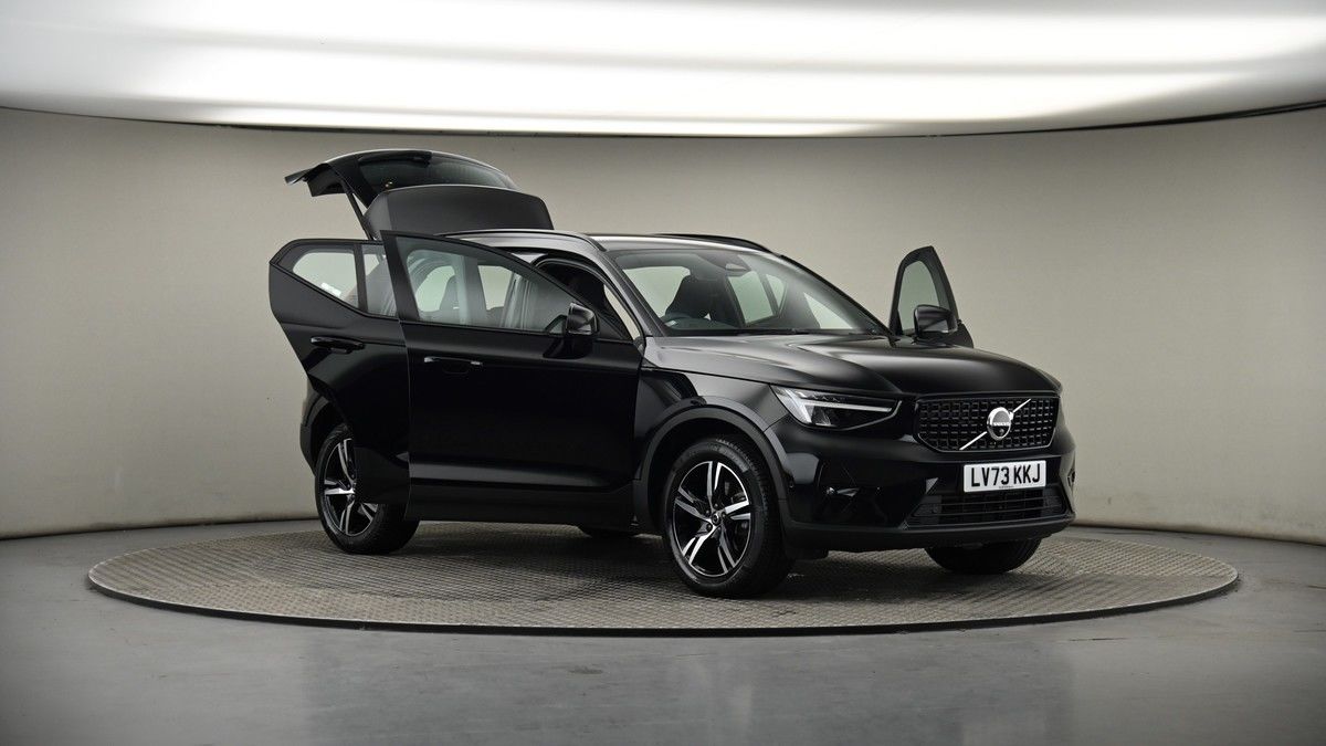 More views of Volvo XC40