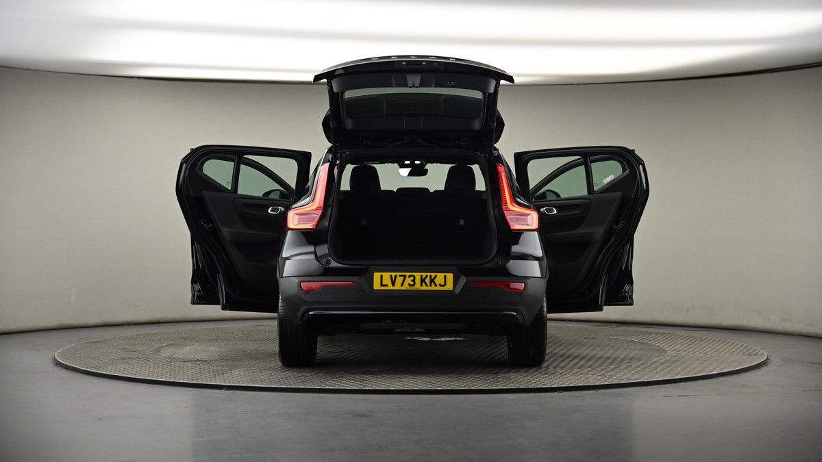 More views of Volvo XC40