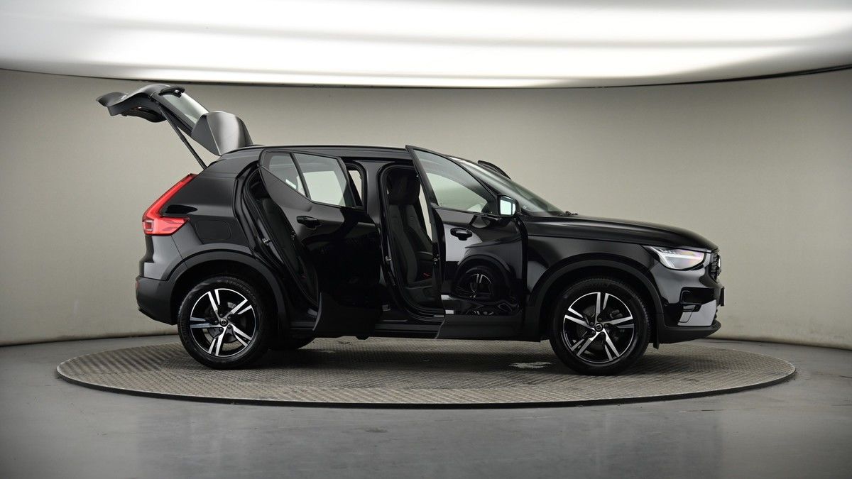 More views of Volvo XC40
