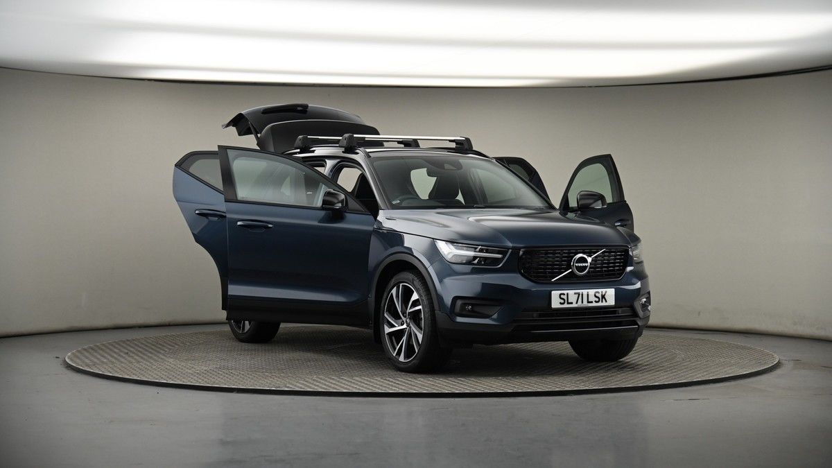 More views of Volvo XC40