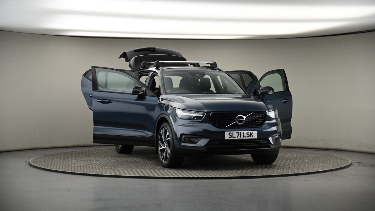 More views of Volvo XC40