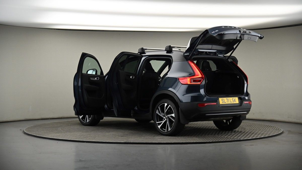 More views of Volvo XC40