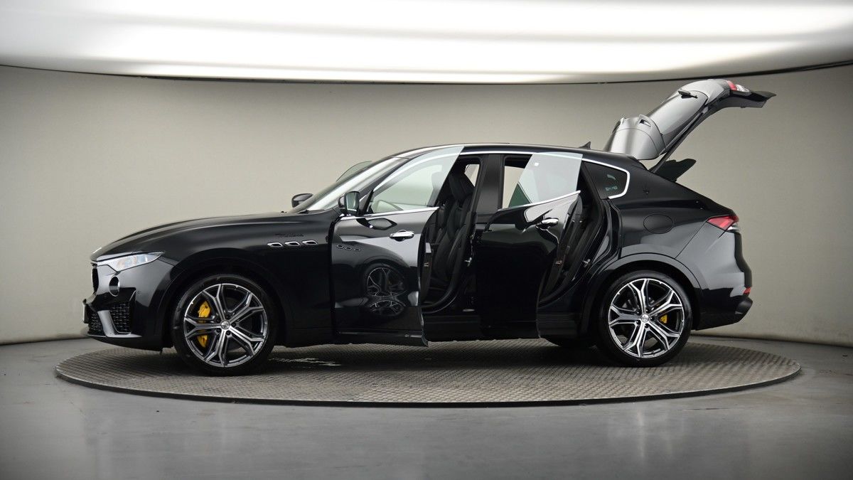 More views of Maserati Levante