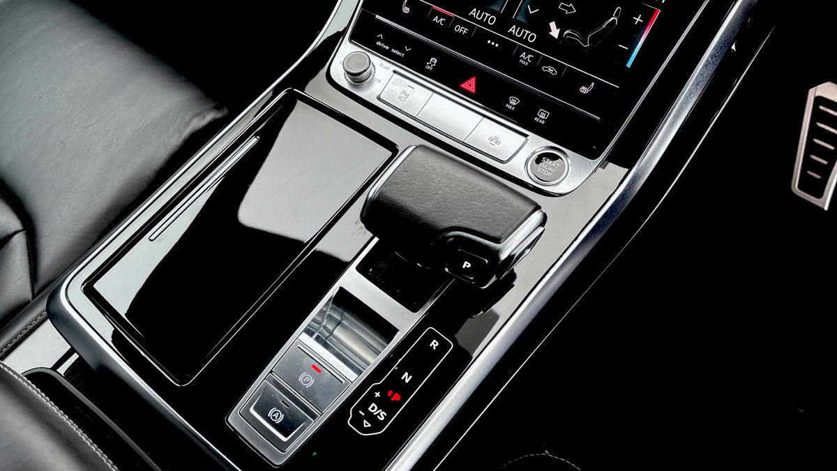 Audi Q8 Image 6
