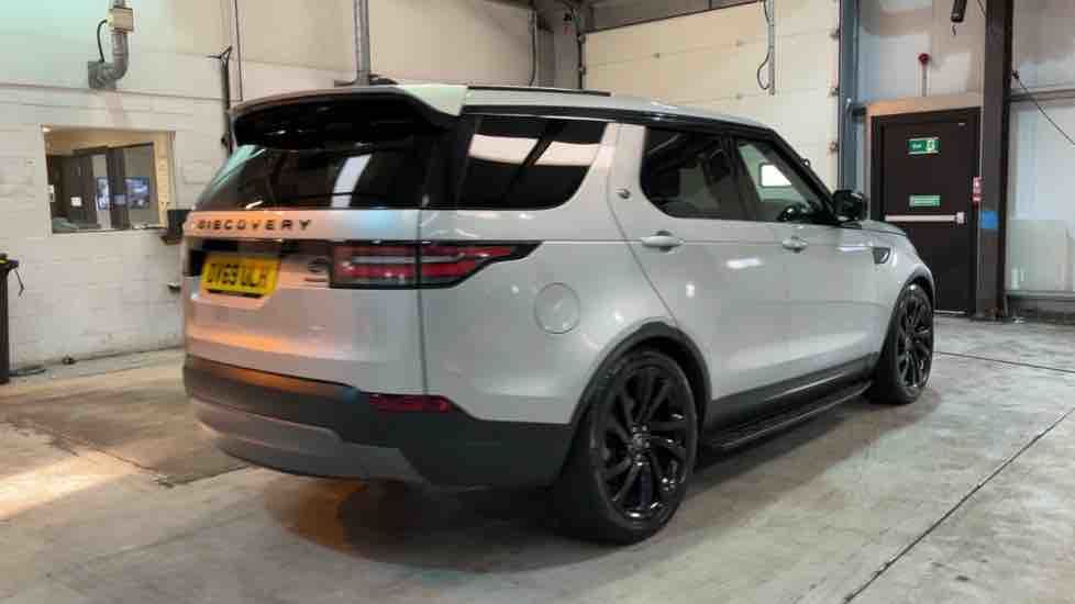More views of Land Rover Discovery