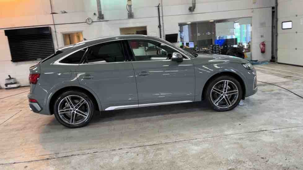 More views of Audi SQ5