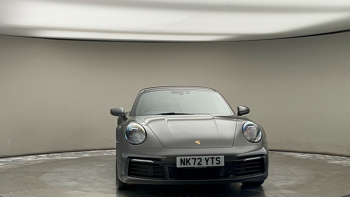 More views of Porsche 911