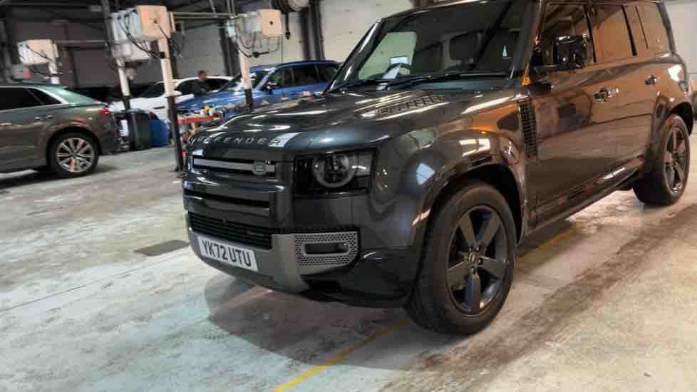More views of Land Rover Defender 110